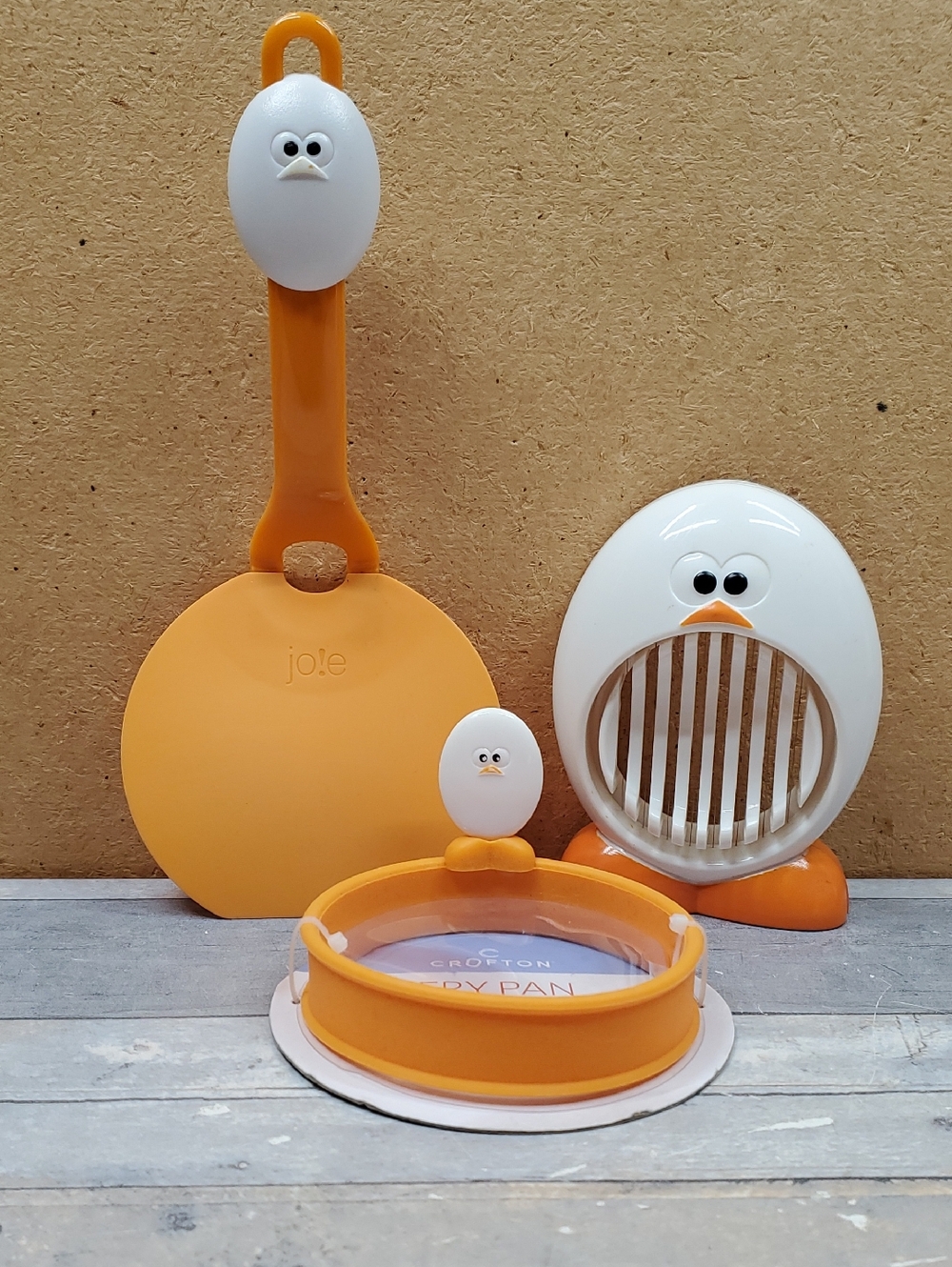 Joie Orange Spatula - Egg Slicer - Crofton Fry Pan Egg Ring